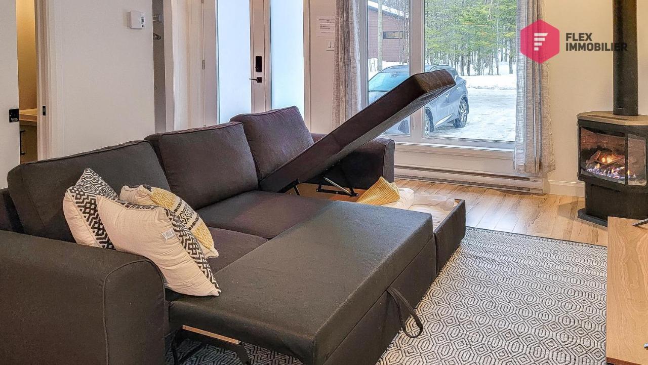 Chalet La Fleur Urbaine De Portneuf : 2.5 Bathrooms, Hot Tub, Sauna And Pool Pont-Rouge