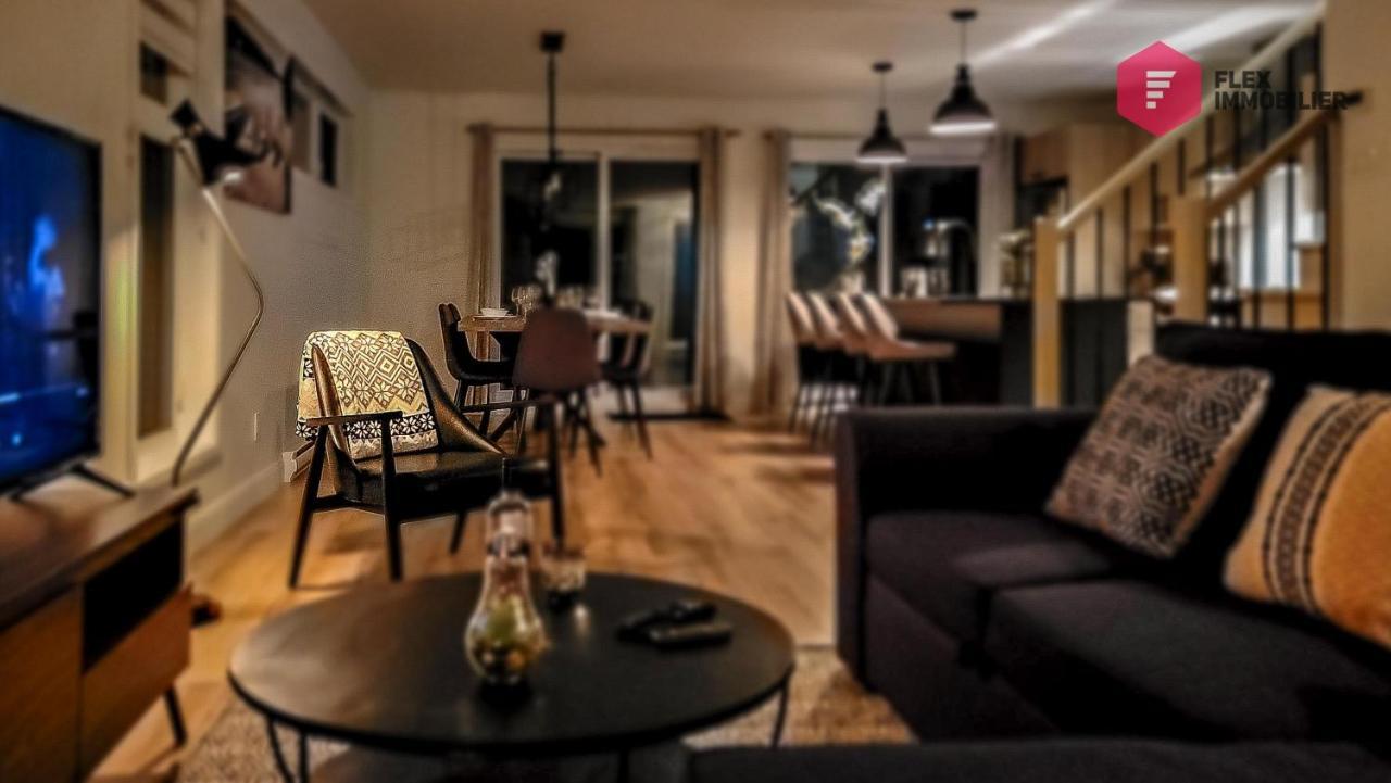La Fleur Urbaine De Portneuf : 2.5 Bathrooms, Hot Tub, Sauna And Pool * Pont-Rouge