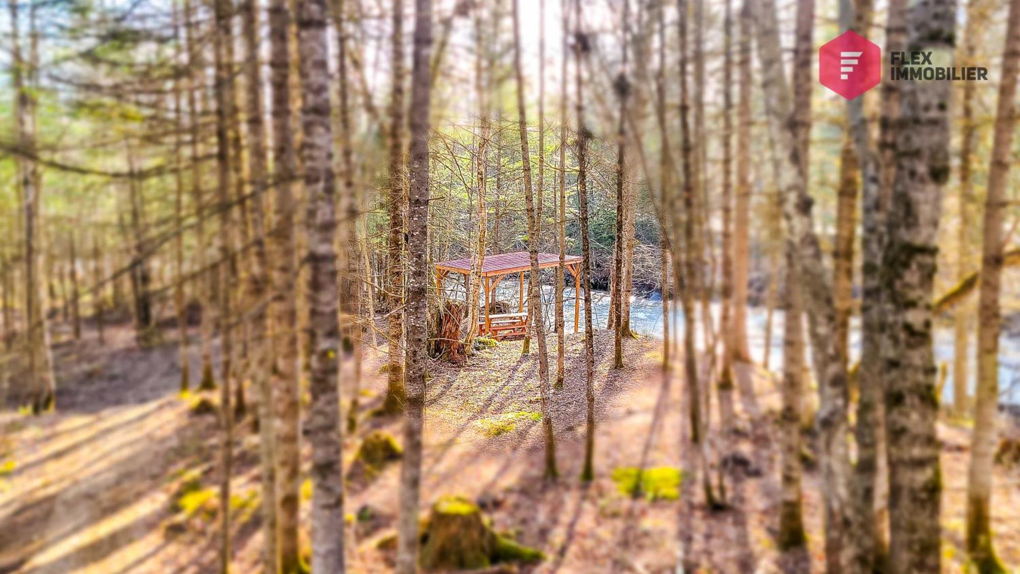 Chalet La Fleur Urbaine De Portneuf : 2.5 Bathrooms, Hot Tub, Sauna And Pool *